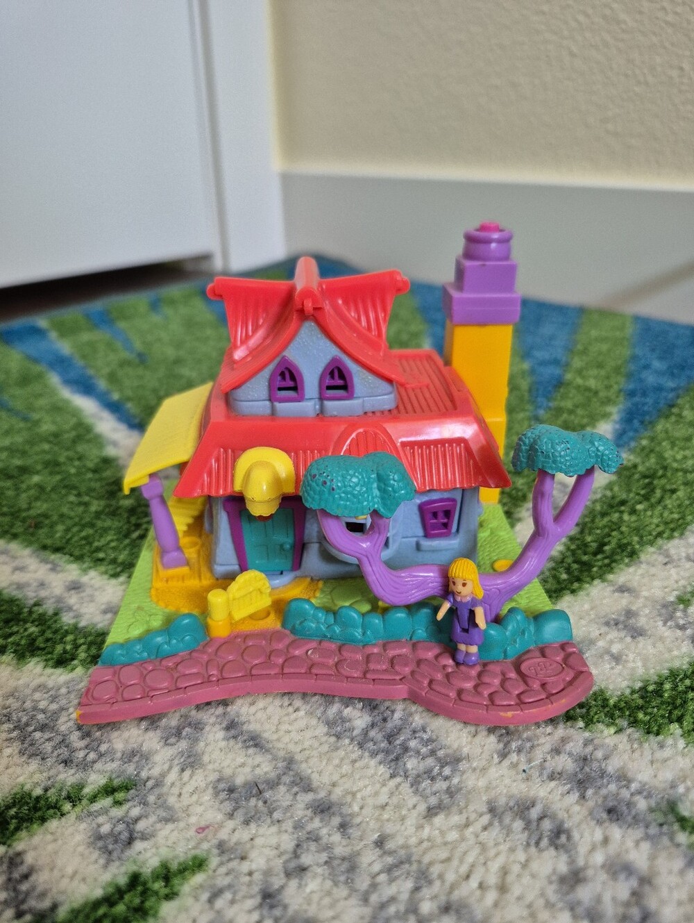 1994 Polly Pocket Light Up Kitty House